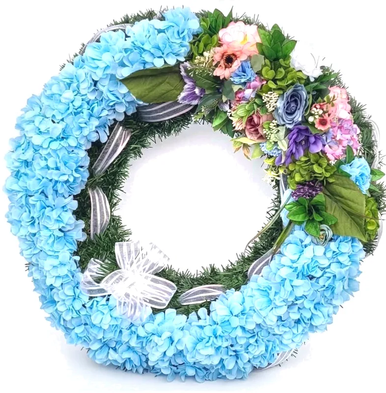 Coroană funerară din flori artificiale, bleu, 70 cm